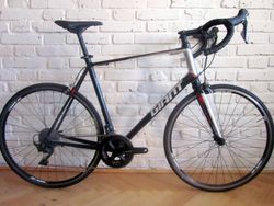 GIANT DEFY ALUXX na Shimano 105, vel XL. Super stav