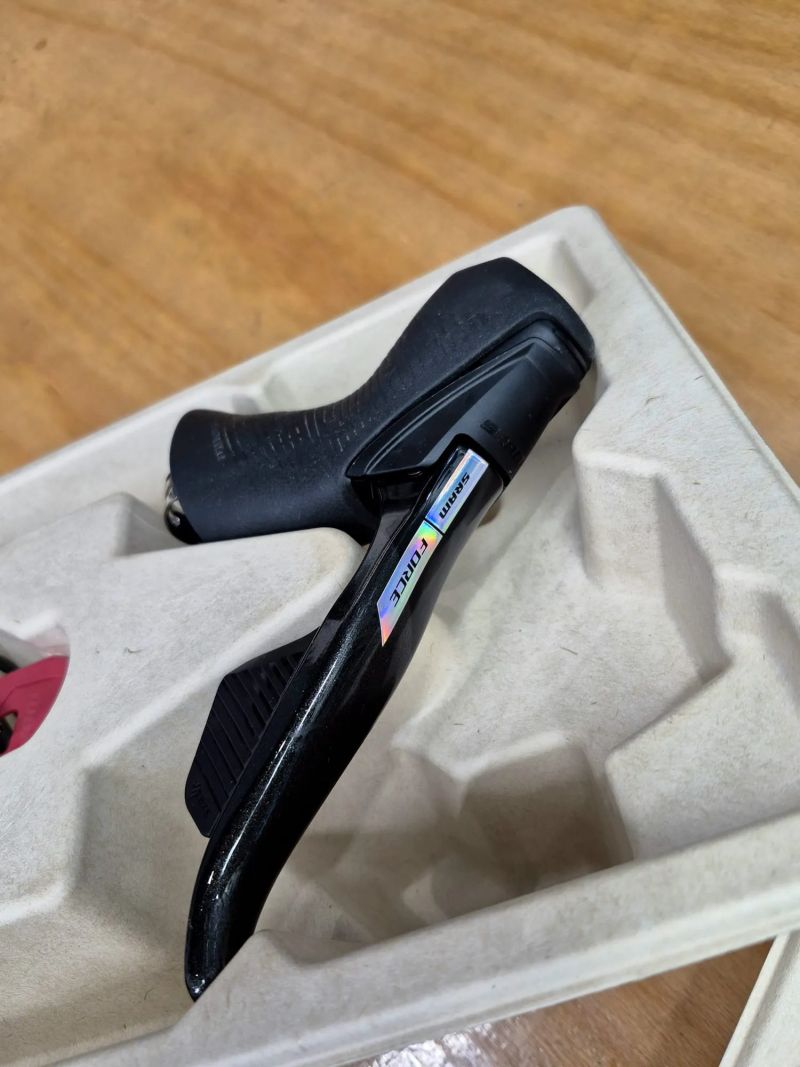 SRAM FORCE páky
