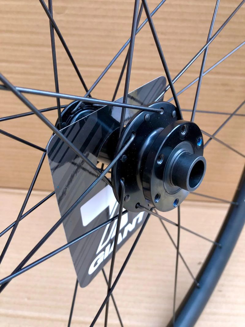 Kola GIANT XCT 29" Boost pro Shimano Microspline 12s, Tubeless Ready
