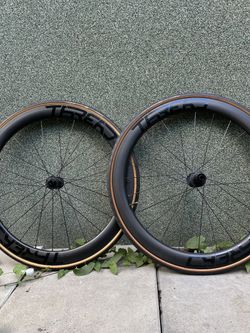 Thread Carbon DT swiss 240