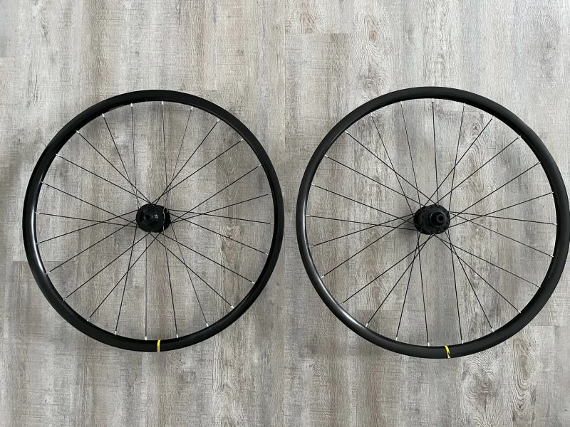 Mavic Aksium CL Disc (HG)