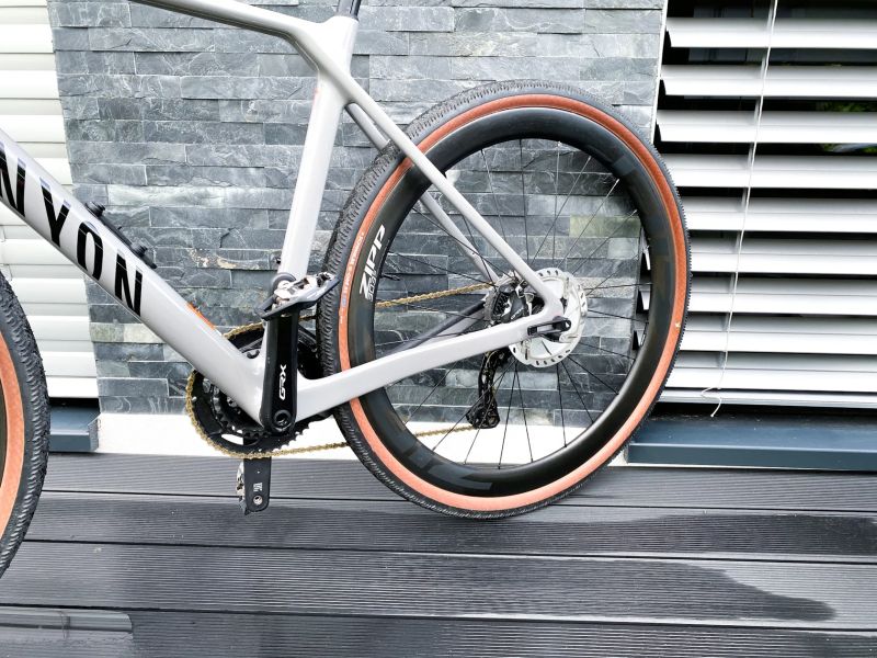 Canyon Grizl CF SL8 ZIPP 303s