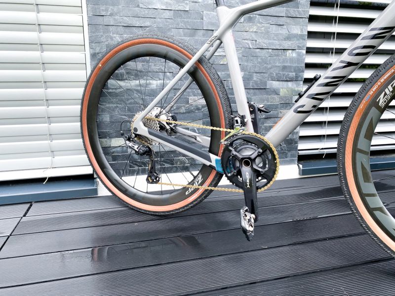 Canyon Grizl CF SL8 ZIPP 303s