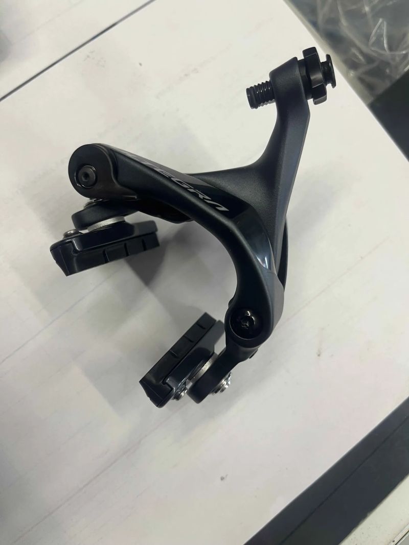 Shimano páky st-r8050 L/P s brzdovými čelistmi