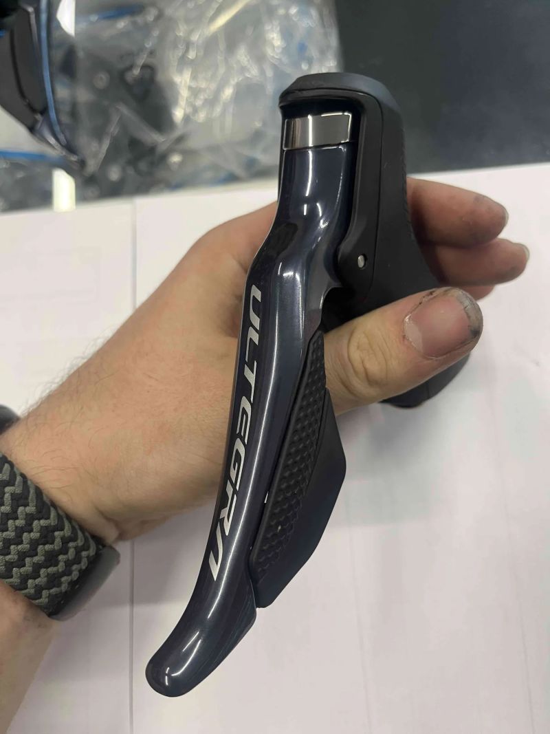 Shimano páky st-r8050 L/P s brzdovými čelistmi