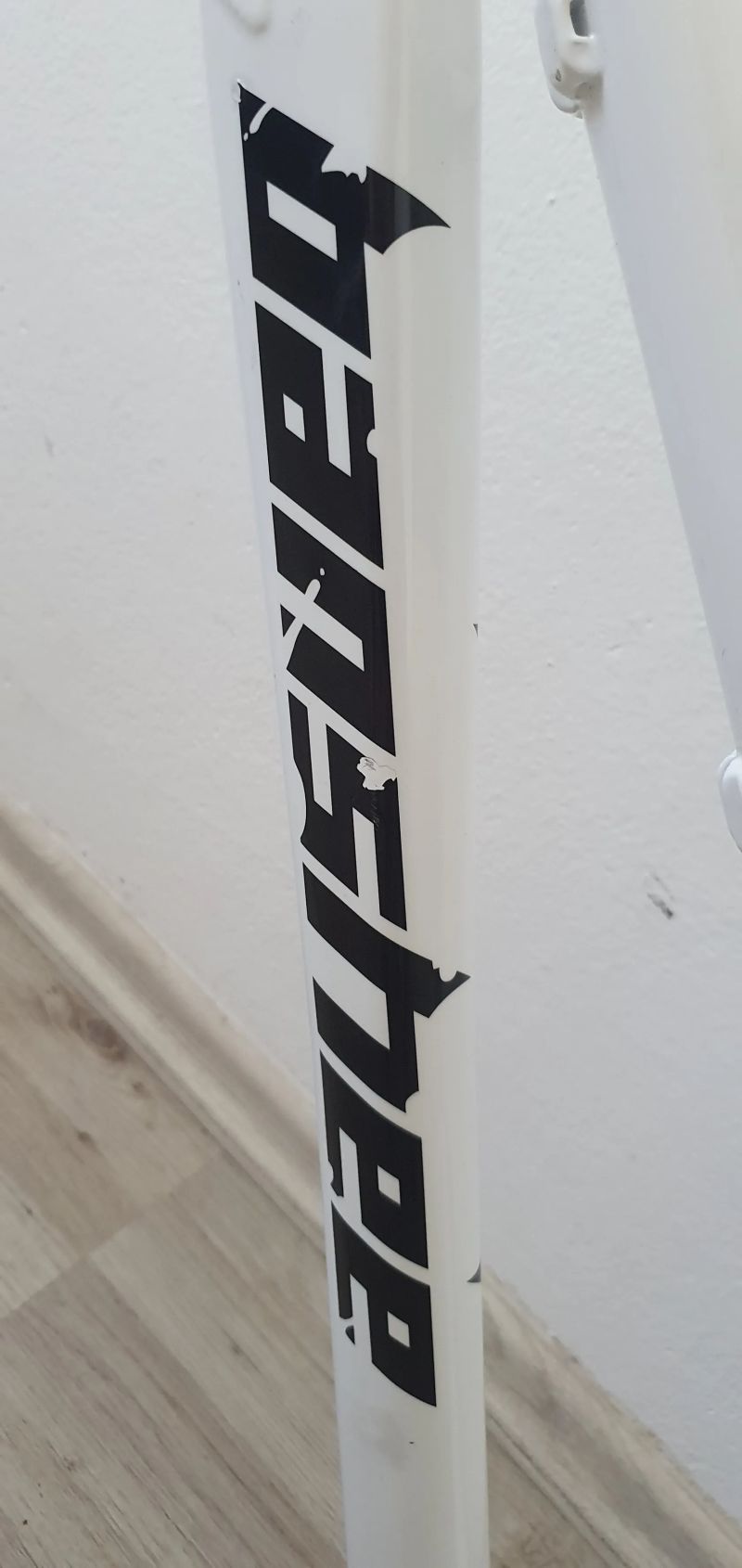 Banshee Scratch 