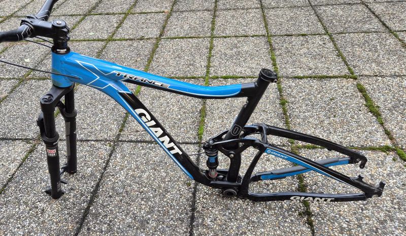 Rámová sada Giant Trance X 29" vel. L, RS Revelation/Monarch 140mm