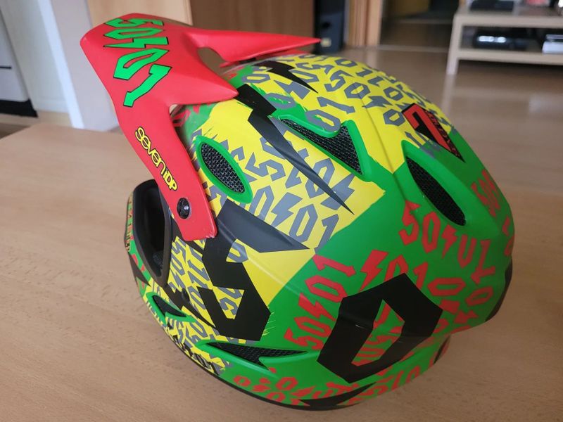 Dětská integrální přilba - 7idp SEVEN M1 2019 - 50:01 Rasta, velikost S