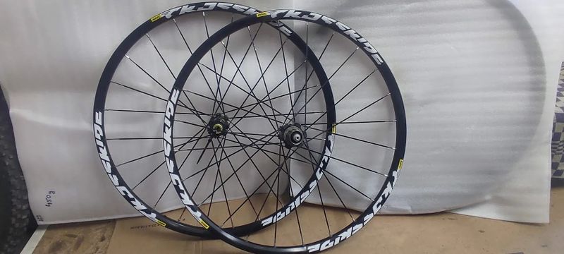 Mavic Crossride Light