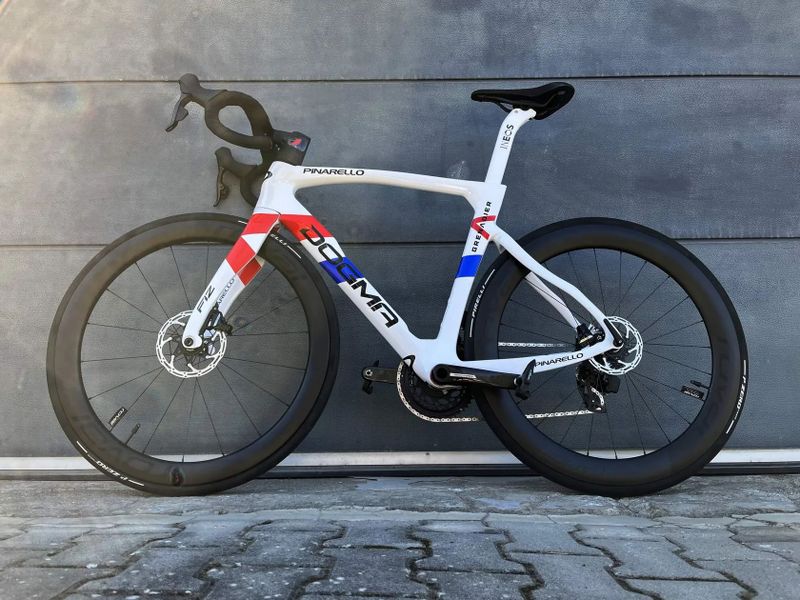 Pinarello Dogma F 2025 - (NOVÉ)