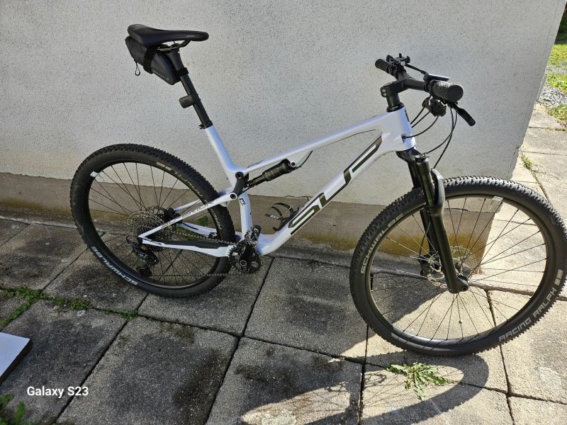 Superior XF 929 RC