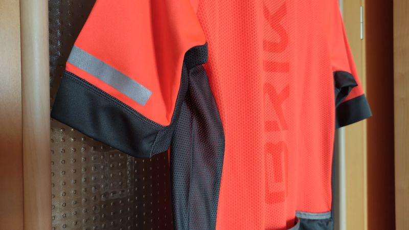 Dres Briko vel. M