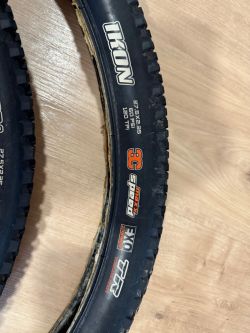 Maxxis Ikon 27 x 2.35