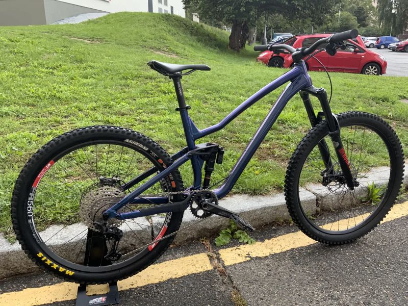 Dartmoor Rocbird Enduro Mullet 29/27,Rám zaruka do 4/2027, Lyrik Ultimate, Novatec, Zee, XT, Maxxiss