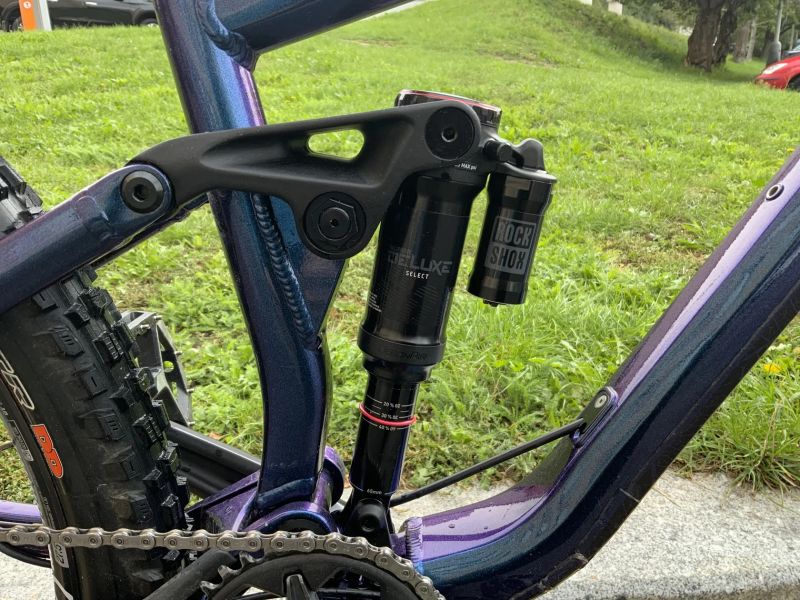 Dartmoor Rocbird Enduro Mullet 29/27,Rám zaruka do 4/2027, Lyrik Ultimate, Novatec, Zee, XT, Maxxiss