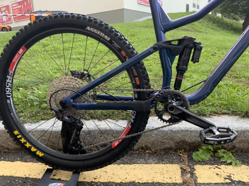 Dartmoor Rocbird Enduro Mullet 29/27,Rám zaruka do 4/2027, Lyrik Ultimate, Novatec, Zee, XT, Maxxiss