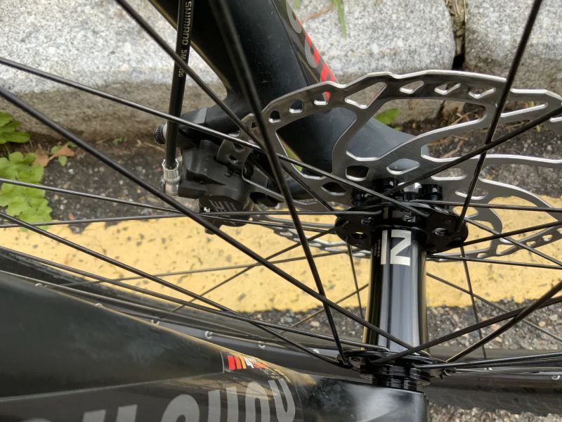 Dartmoor Rocbird Enduro Mullet 29/27,Rám zaruka do 4/2027, Lyrik Ultimate, Novatec, Zee, XT, Maxxiss