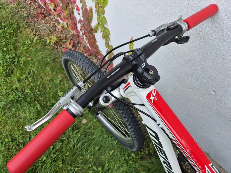 Juniorské kolo Merida, vel.S, řazení 1x9, vzduch.vidlice