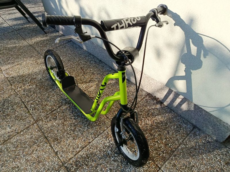 Sportovní koloběžka 