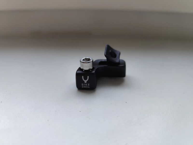 BikeYoke I-spec EV adaptér levý
