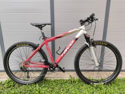 Ravo Racing 26, vel S