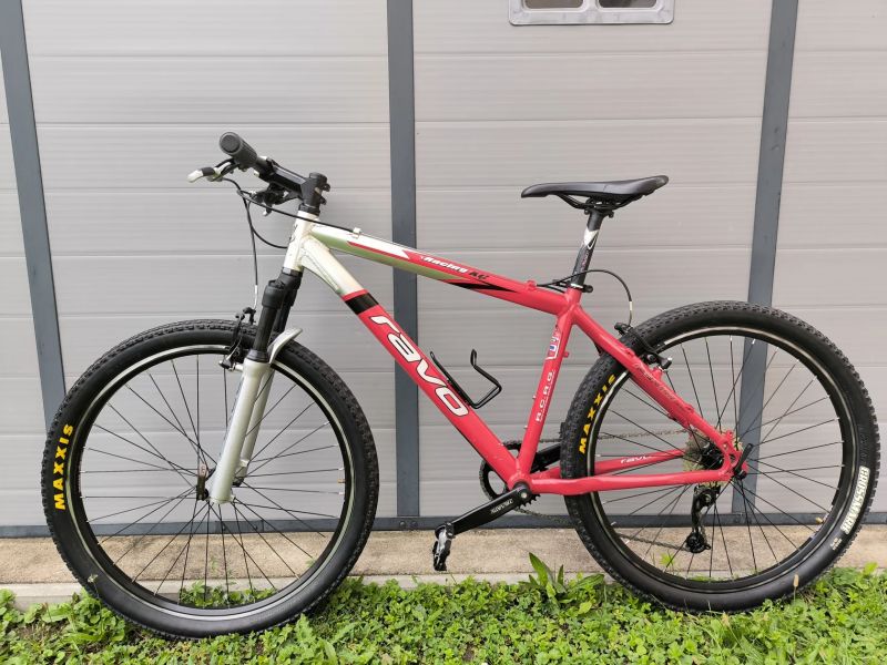 Ravo Racing 26, vel S