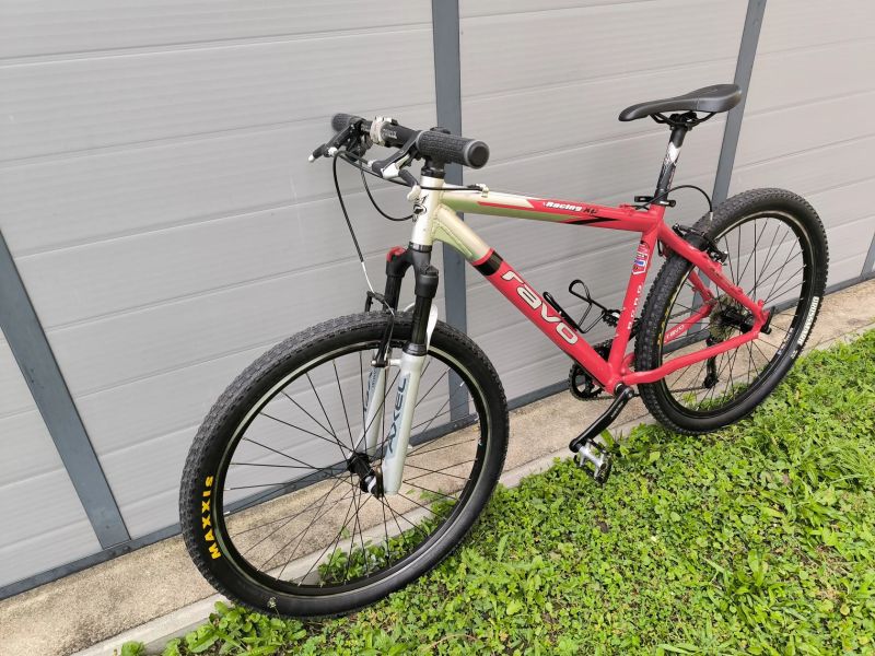 Ravo Racing 26, vel S