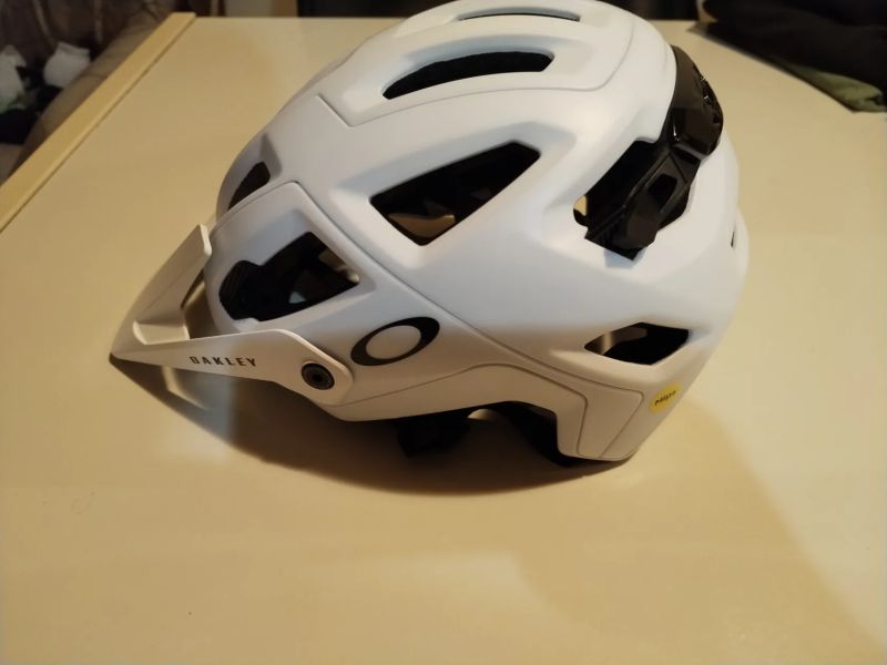 Oakley Drt5