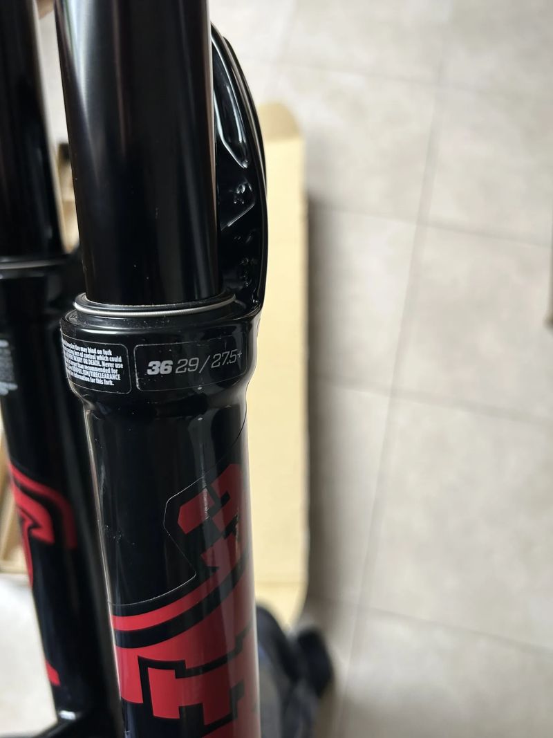 Fox 36 Rhythm 140mm grip tapered 29"