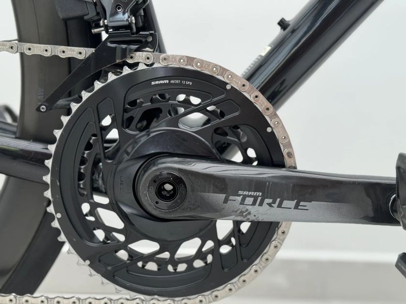 Isaac Element Crystal Black Disc 2022, Sram Force Axs, Špičkový závodný bicykel