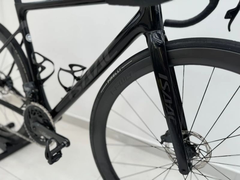 Isaac Element Crystal Black Disc 2022, Sram Force Axs, Špičkový závodný bicykel