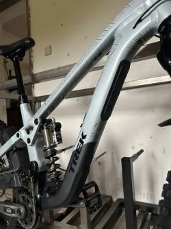 RÁM TREK SLASH GEN6 +příslušenství