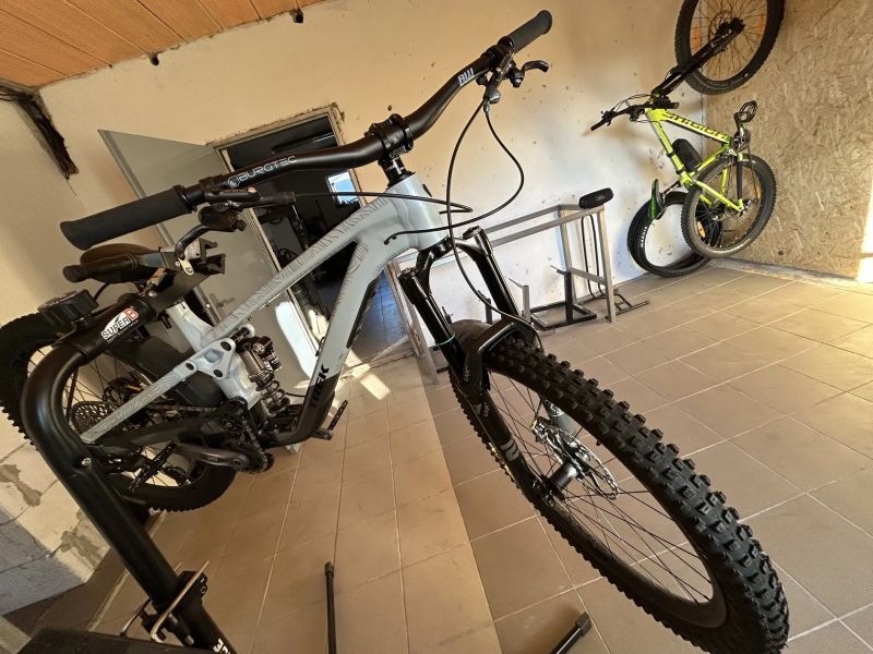 RÁM TREK SLASH GEN6 +příslušenství