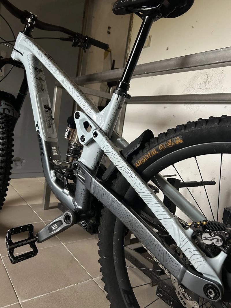 RÁM TREK SLASH GEN6 +příslušenství
