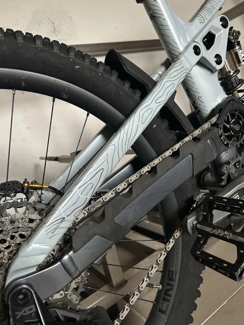 RÁM TREK SLASH GEN6 +příslušenství