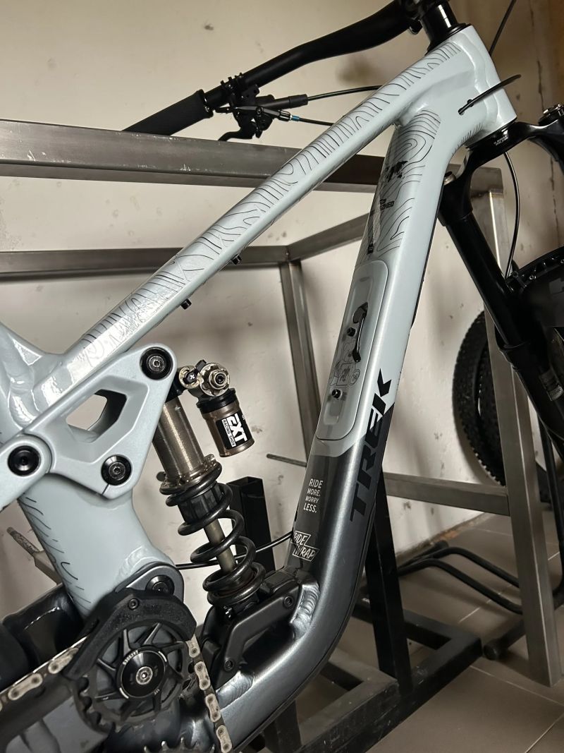 RÁM TREK SLASH GEN6 +příslušenství