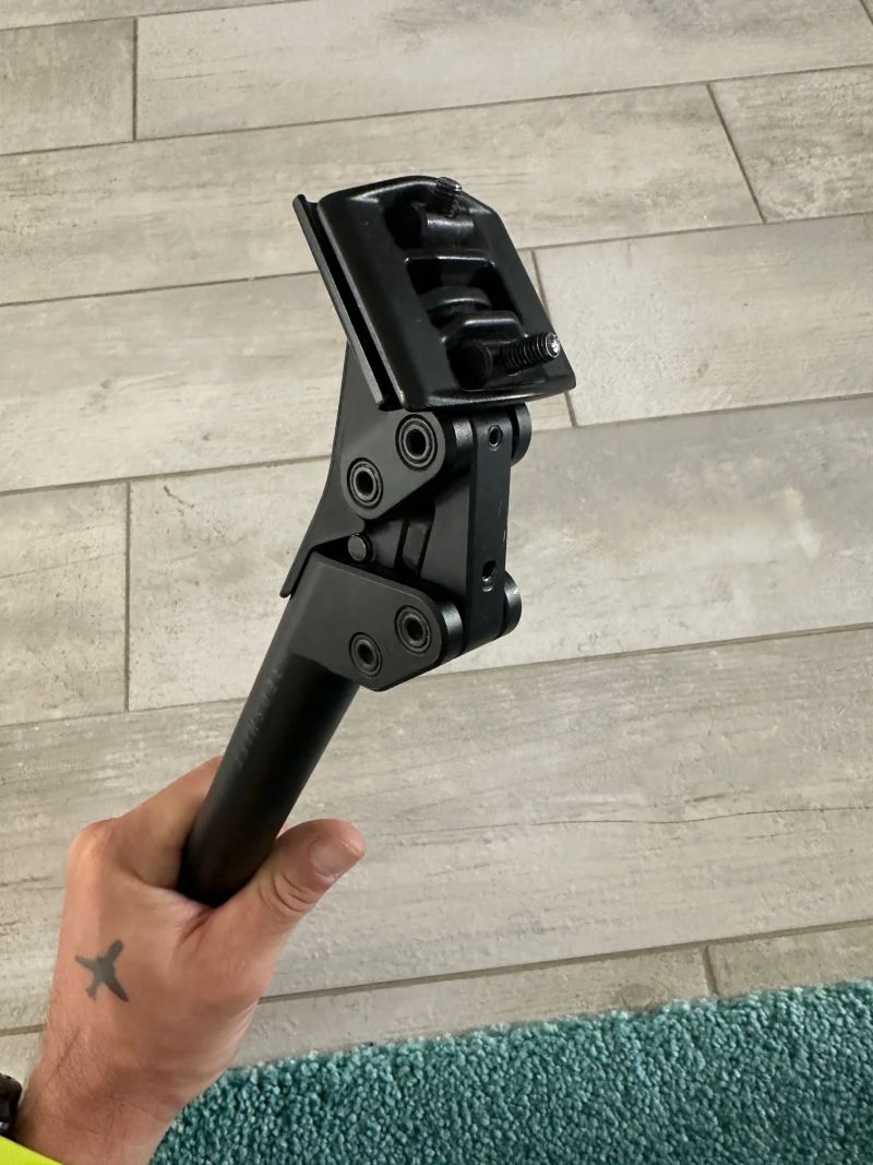 Odpružená sedlovka Redshift Pro V2