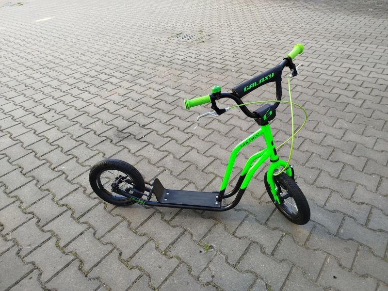 Galaxy Calypso 12 " koloběžka 