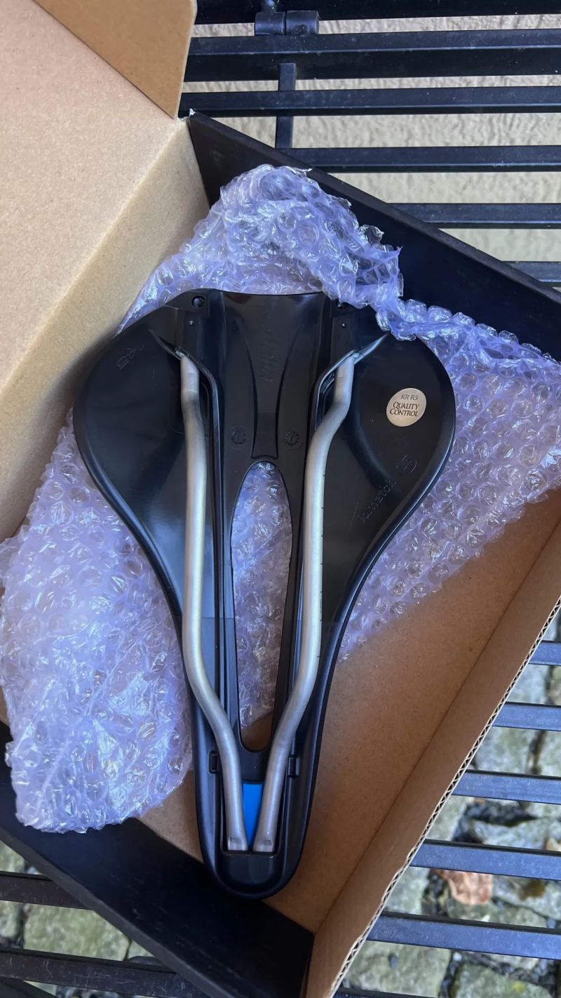 Selle Italia Novus Evo 145