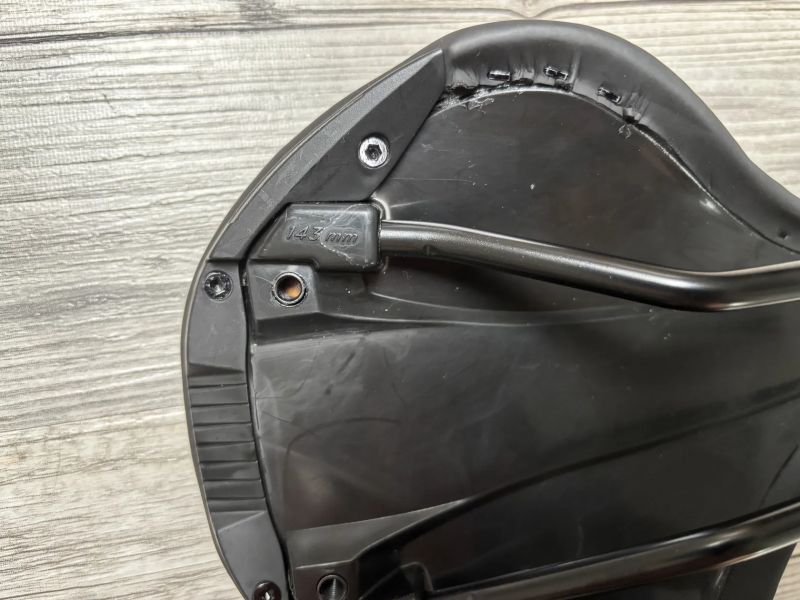 Sedlo Specialized Bridge 143mm