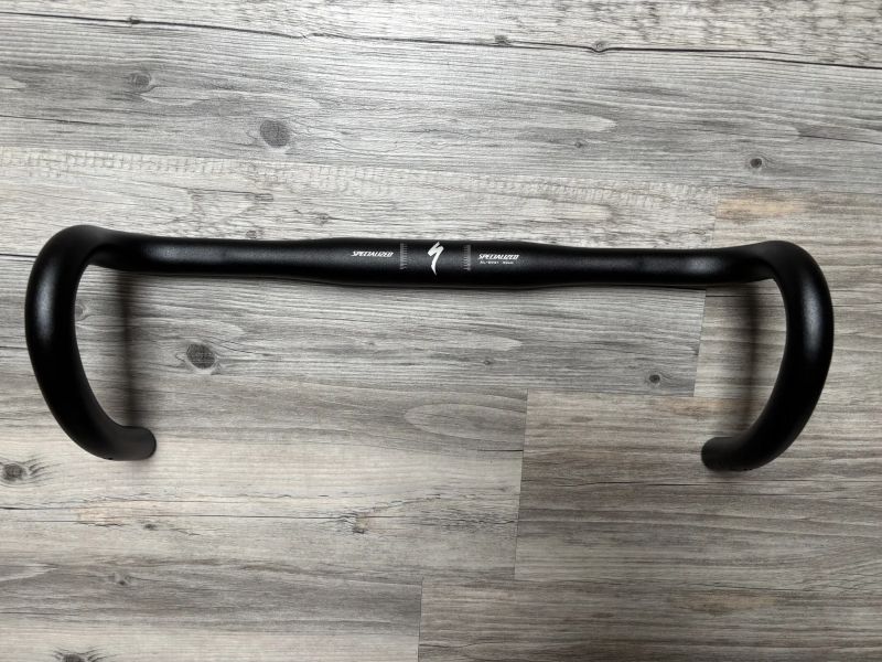 Silniční řídítka Specialized Shallow Drop 42cm