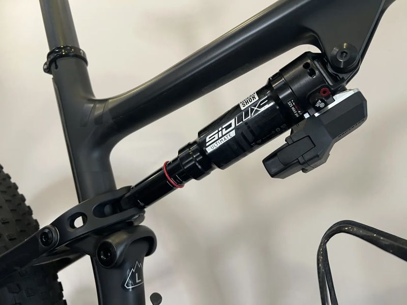 Specialized Epic S-Works Flight Attendant