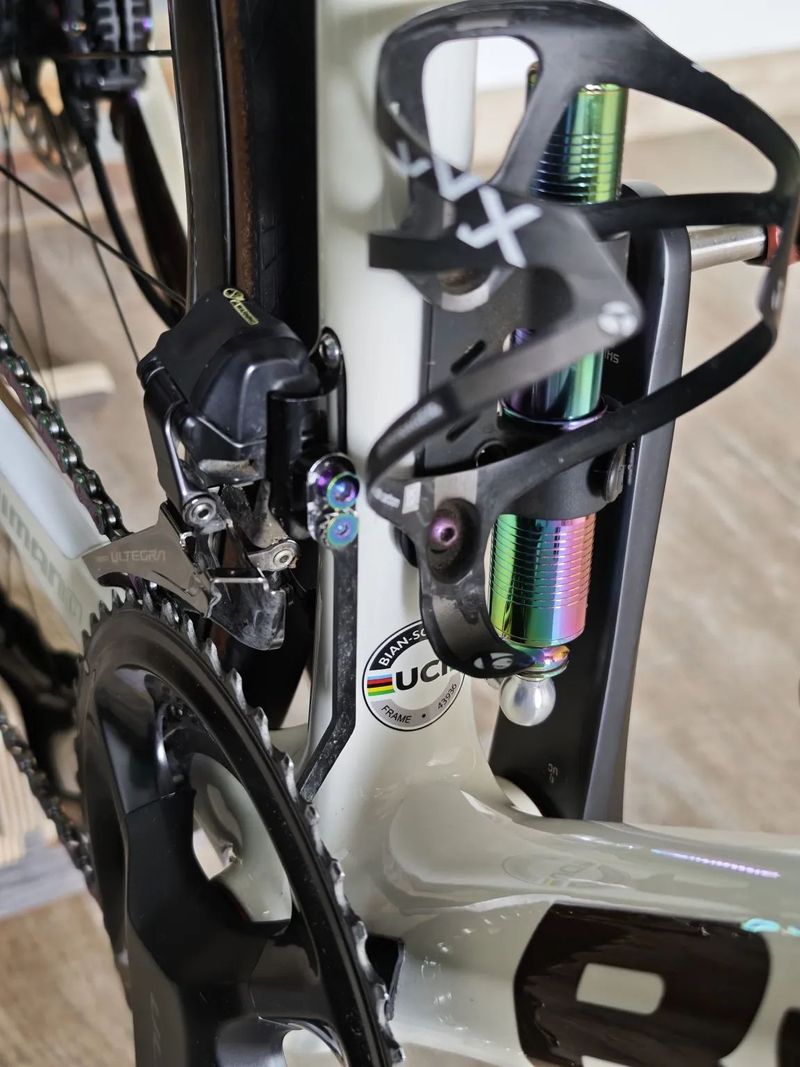 Prodám silniční kolo Bianchi Specialissima 2022 Ultegra Di2, vel.53cm