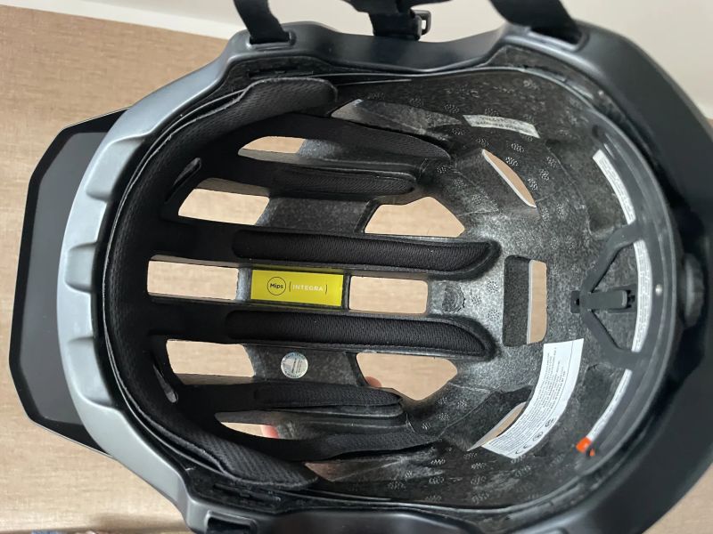 Helma POC KORTAL RACE MIPS
