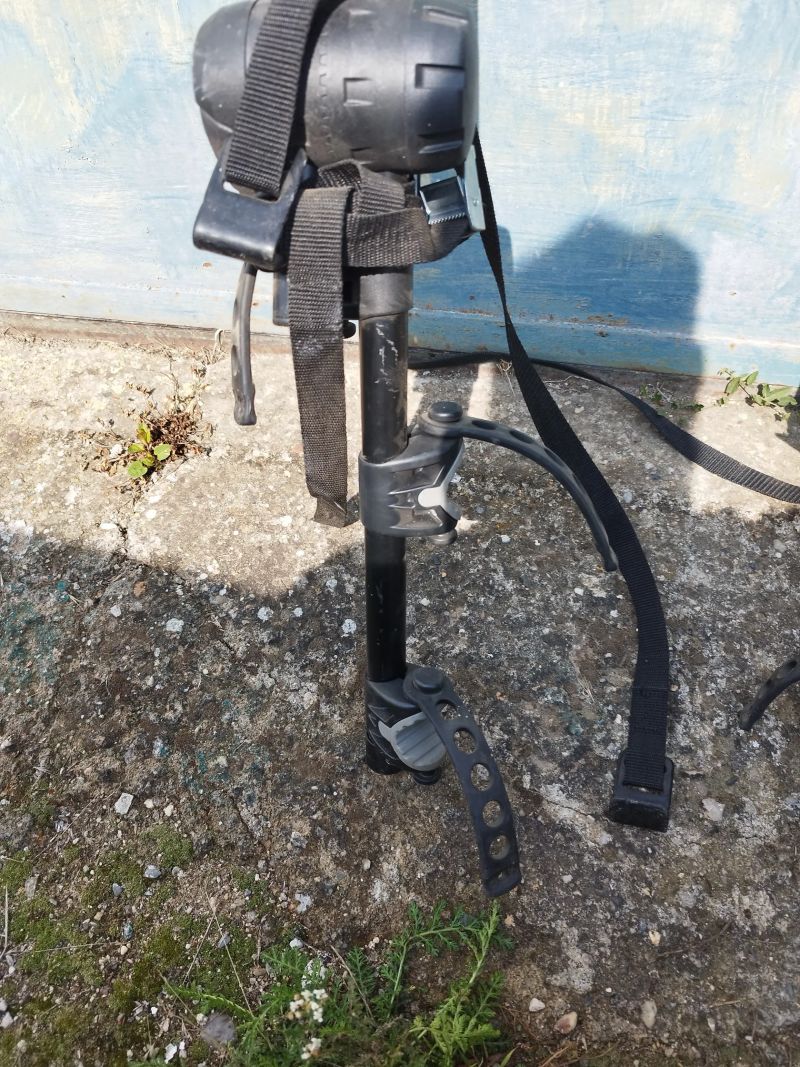 Držák na 2 kola na 5 té dveře