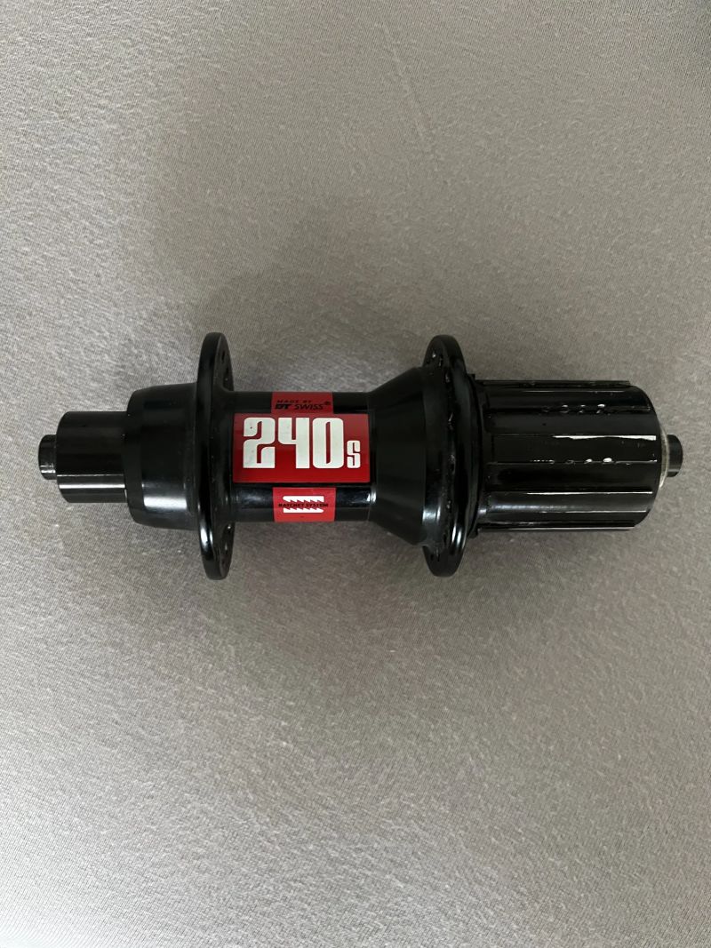 silniční náboje DT SWISS 240s