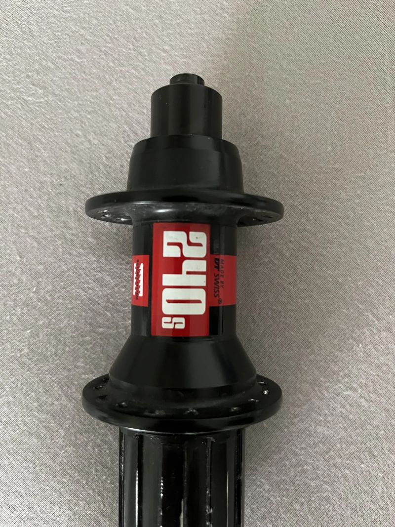 silniční náboje DT SWISS 240s