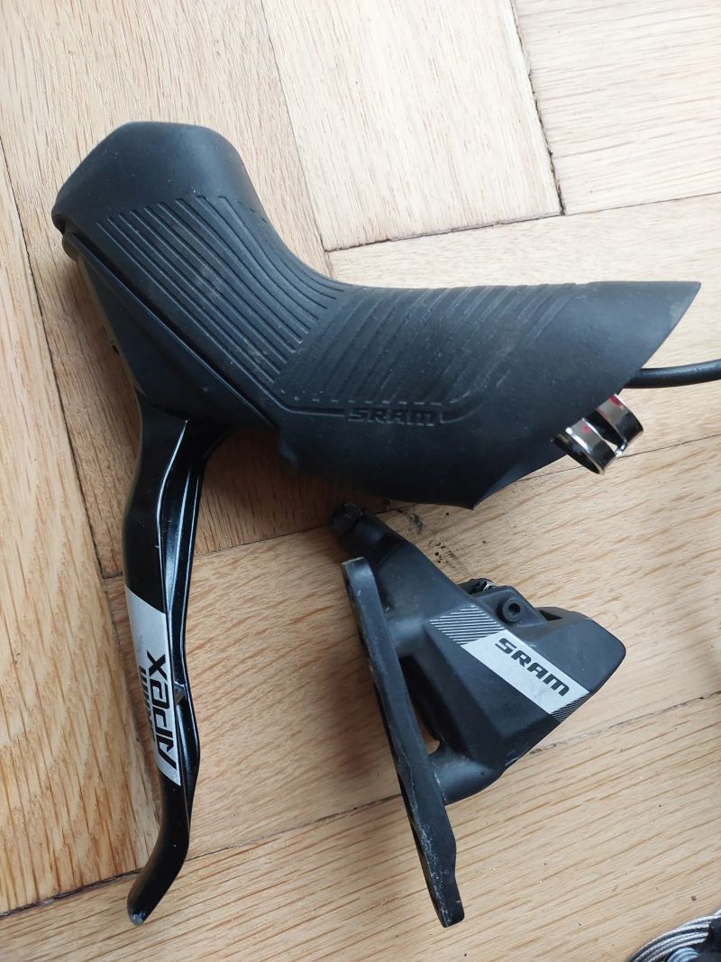 Sada Sram Apex Eagle mechanická + kliky Rival