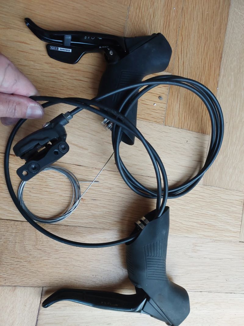 Sada Sram Apex Eagle mechanická + kliky Rival