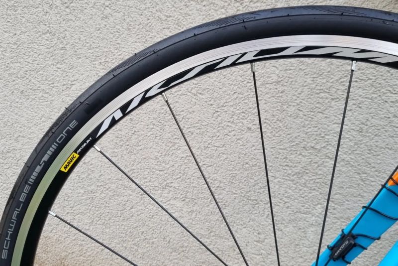 Giant Contend SL 2 + Mavic Aksium